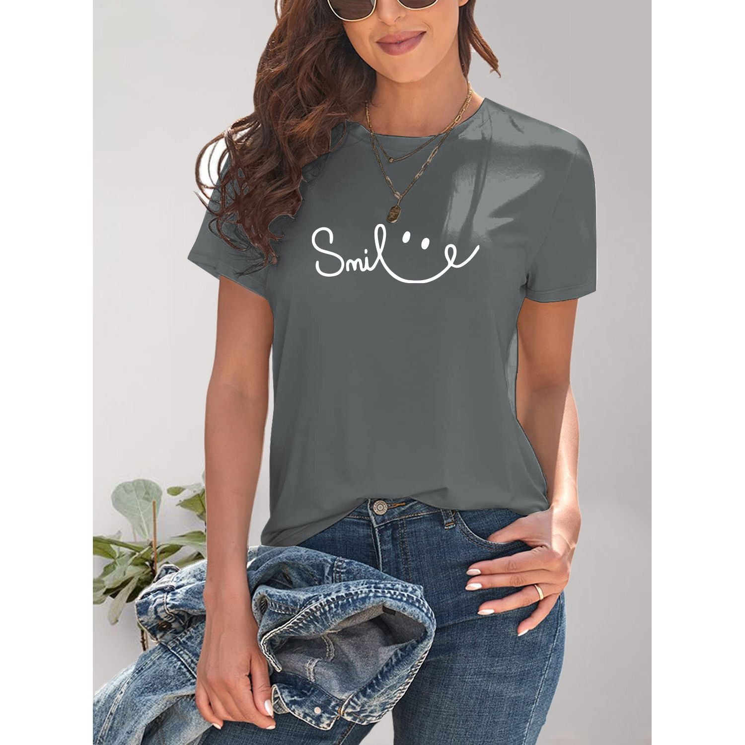 SMILE Short Sleeve T-Shirt - TiffanyzKlozet