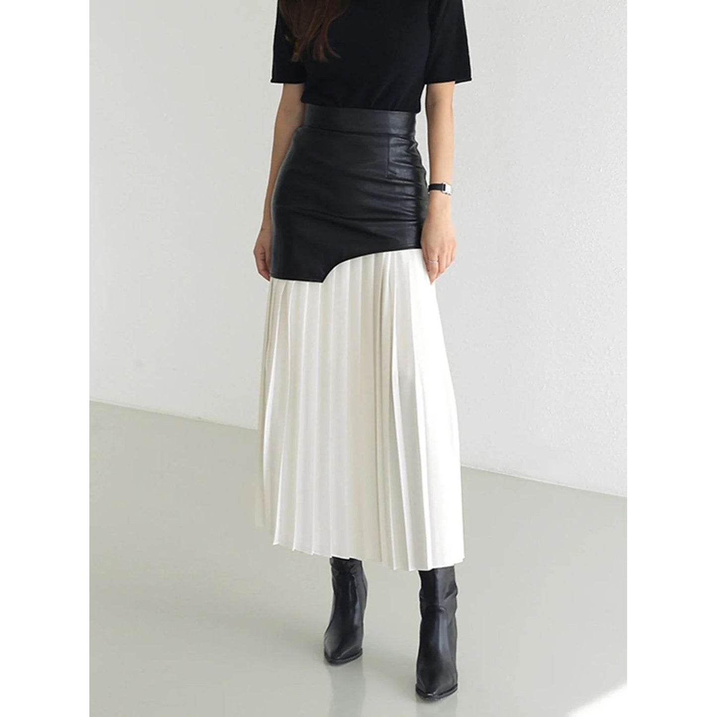 Pleated High Rise Skirt