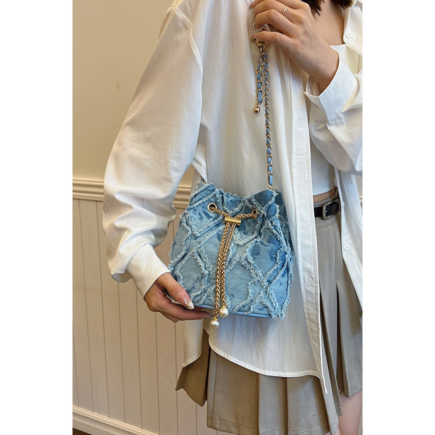 Chain Drawstring Raw Edge Denim Bucket Bag