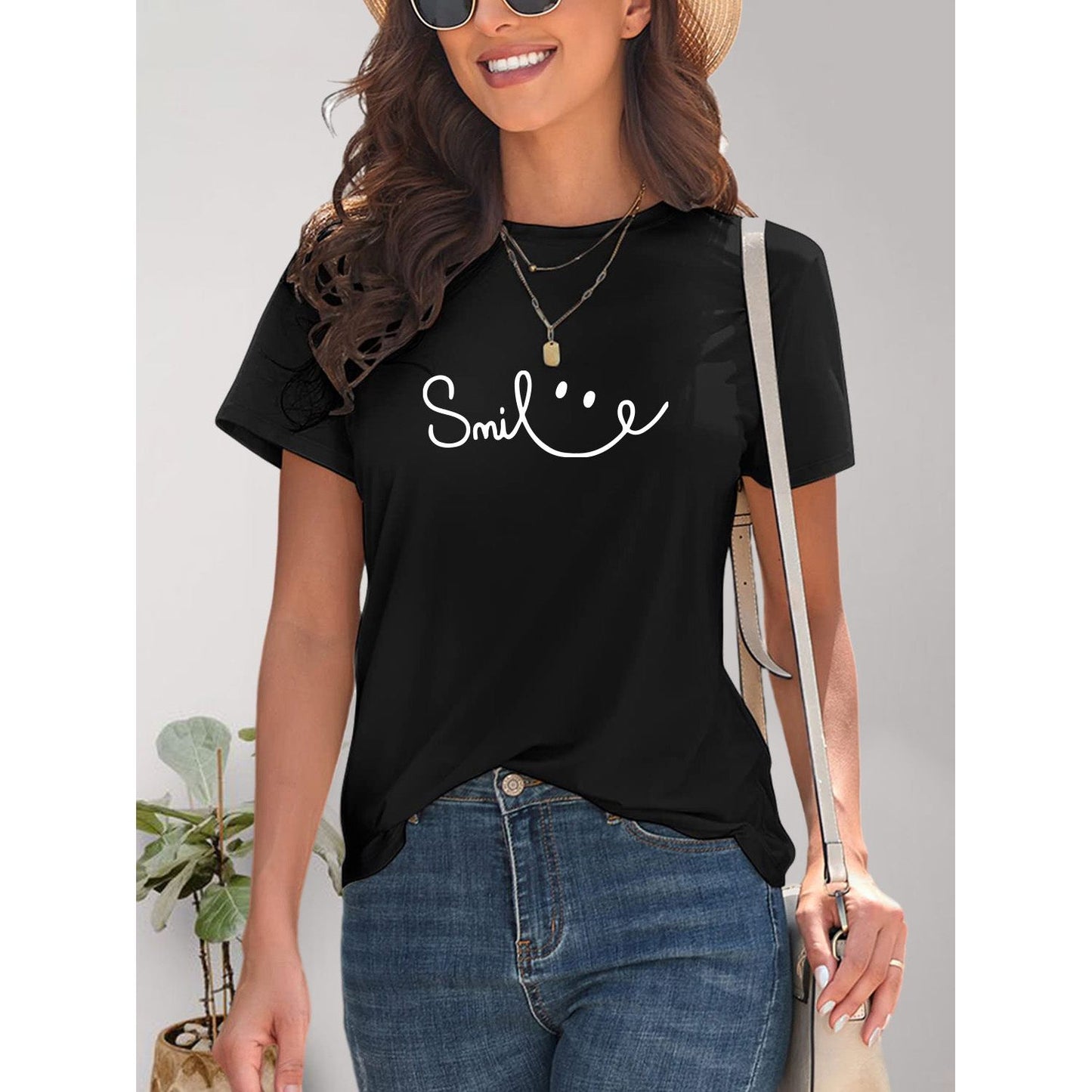 SMILE Short Sleeve T-Shirt - TiffanyzKlozet