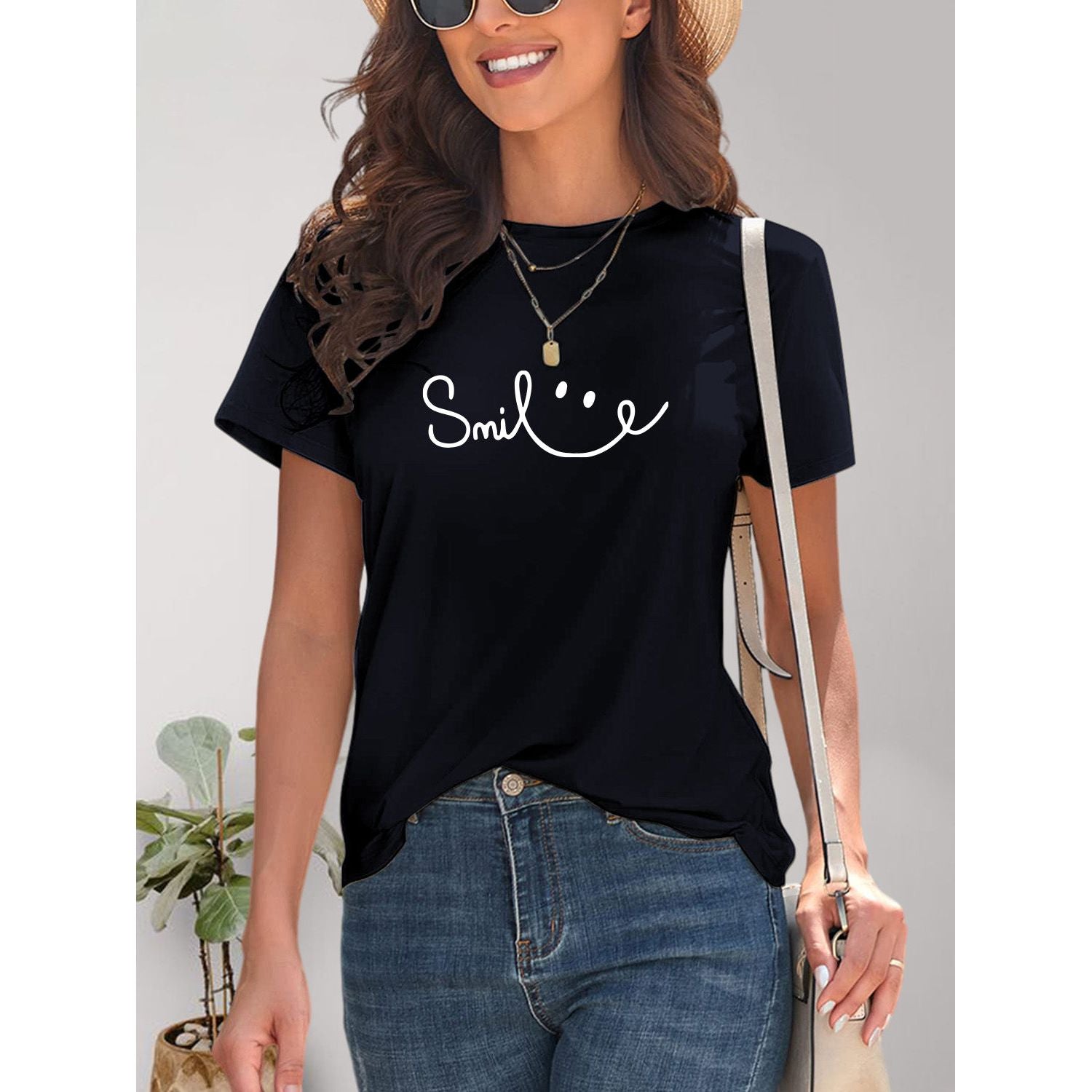 SMILE Short Sleeve T-Shirt - TiffanyzKlozet