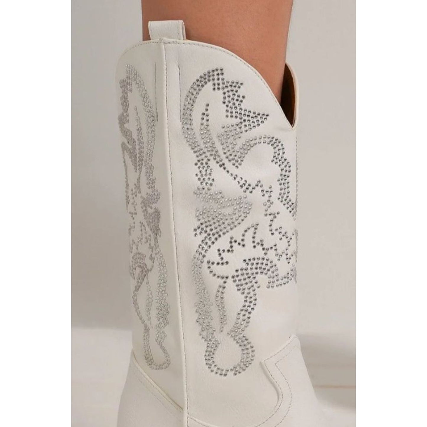 Beast Fashion Rhinestone Detail Point Toe Boots