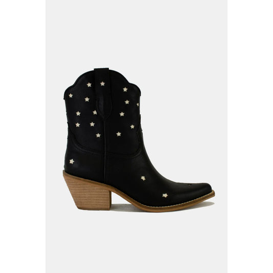 Beast Fashion Faux Leather Star-Shaped Cutouts Point Toe Boots