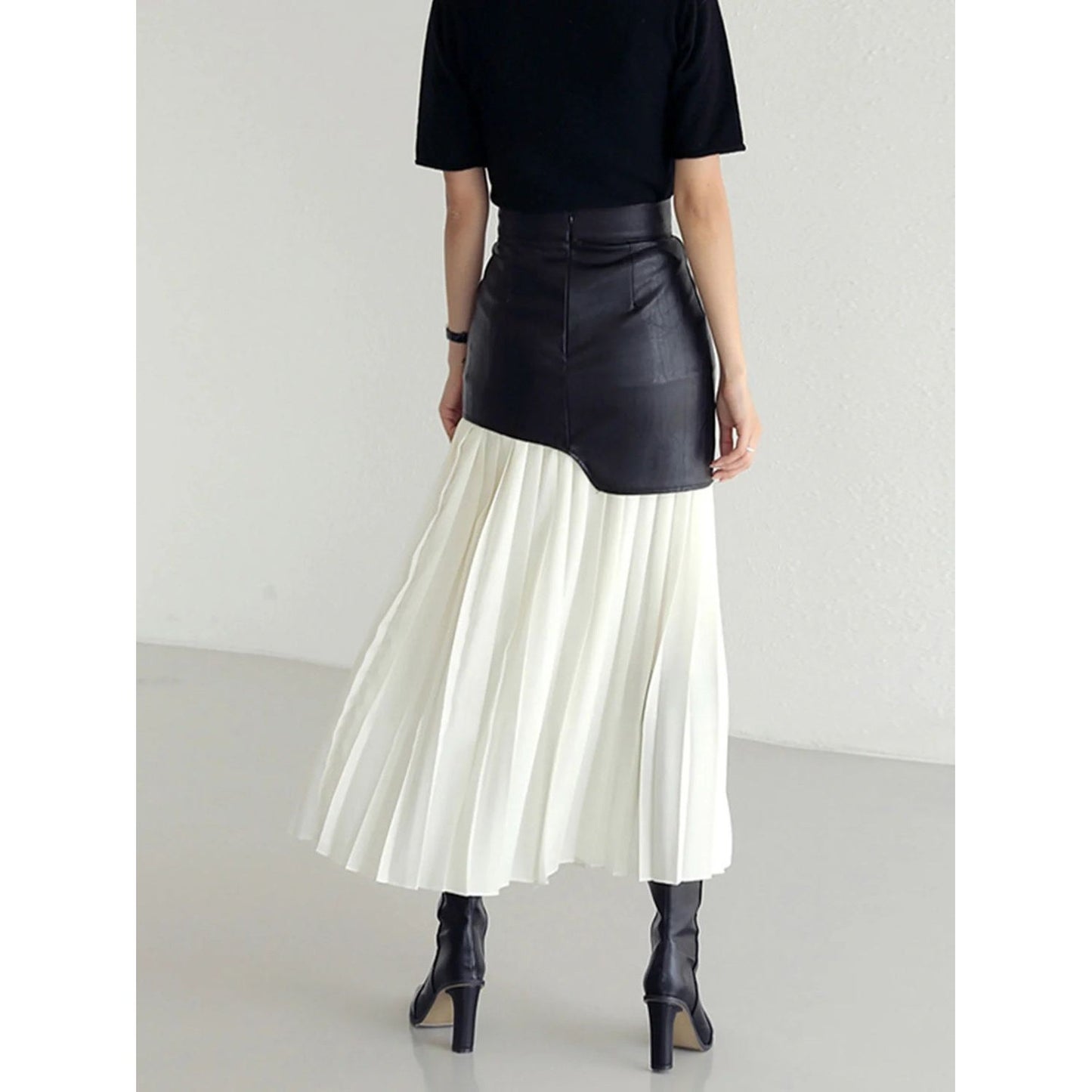 Pleated High Rise Skirt