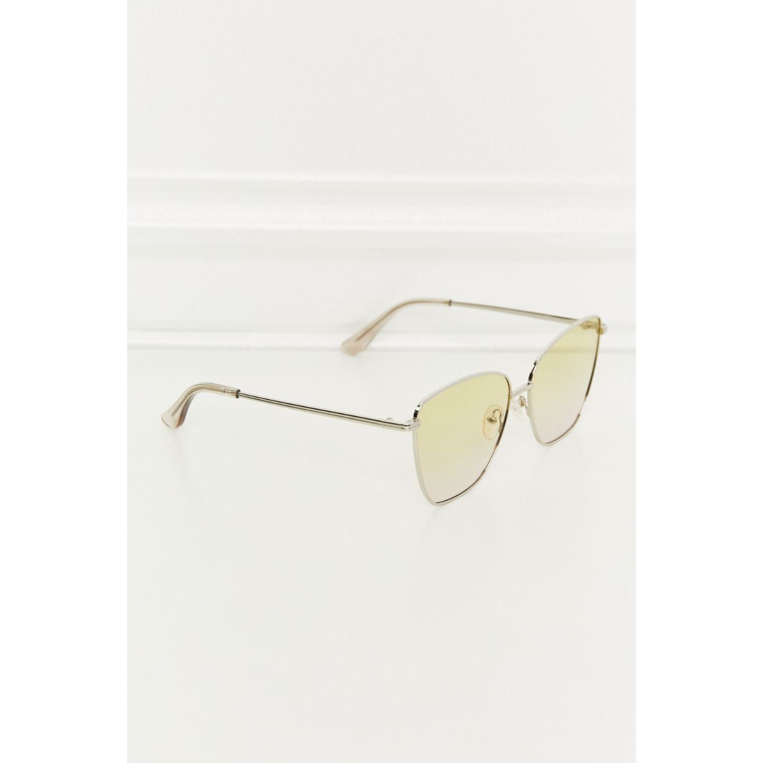 Metal Frame Full Rim Sunglasses - TiffanyzKlozet
