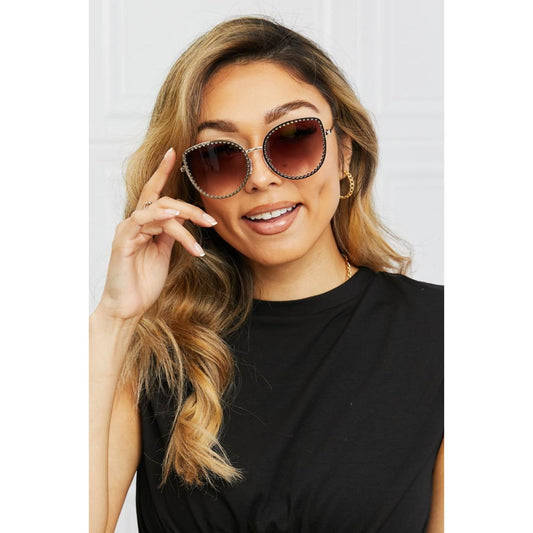 Full Rim Metal Frame Sunglasses - TiffanyzKlozet