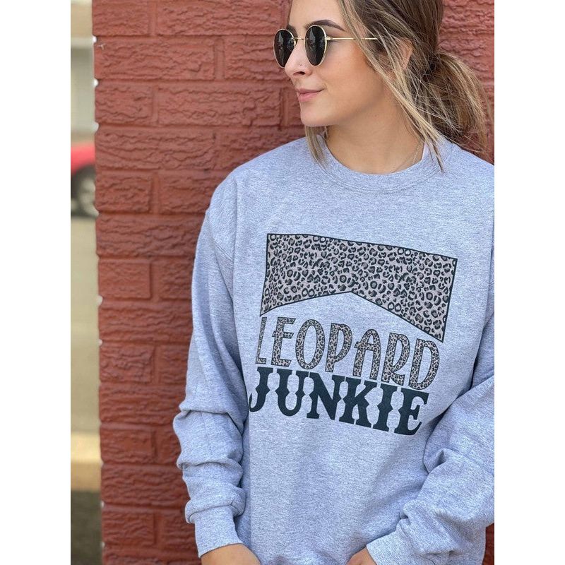 Leopard Junkie Sweatshirt - TiffanyzKlozet