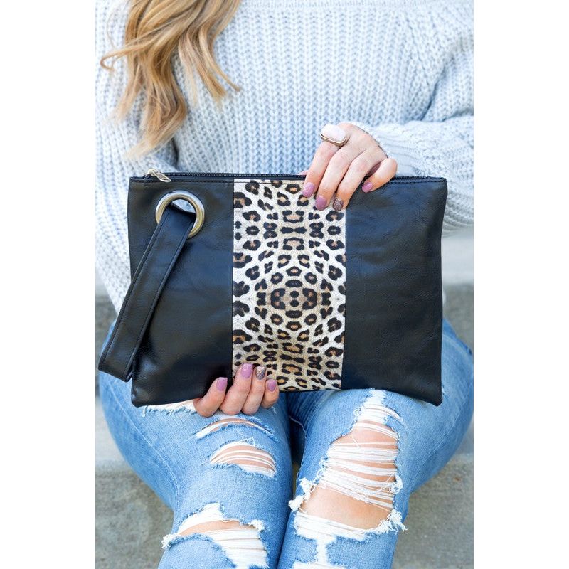 Leopard Dual Tone Clutch - TiffanyzKlozet