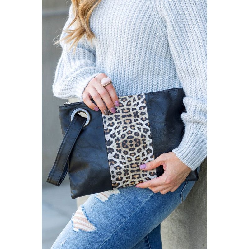 Leopard Dual Tone Clutch - TiffanyzKlozet