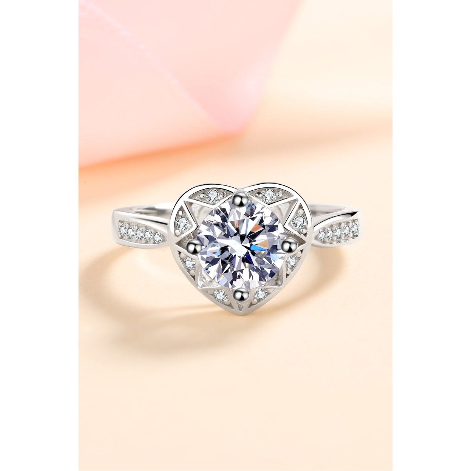 Moissanite Heart Ring - TiffanyzKlozet