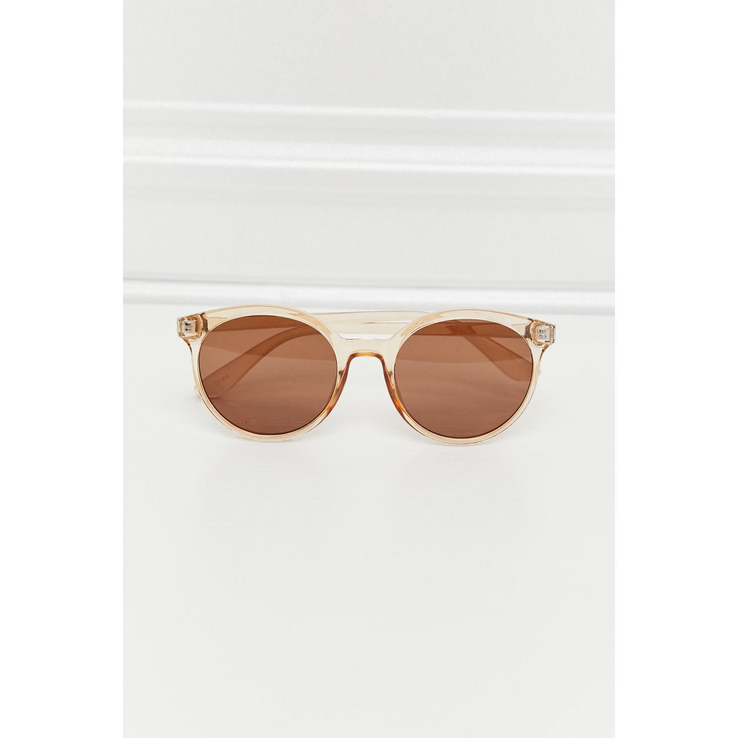 Round Full Rim Polycarbonate Frame Sunglasses - TiffanyzKlozet