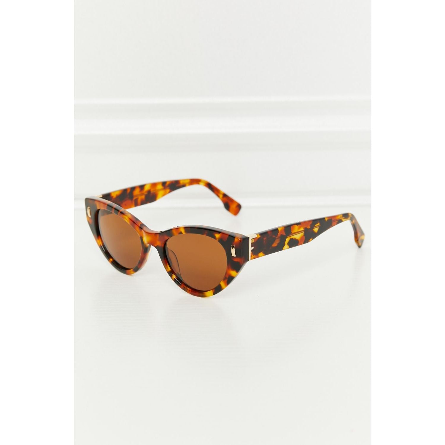 Tortoiseshell Acetate Frame Sunglasses - TiffanyzKlozet