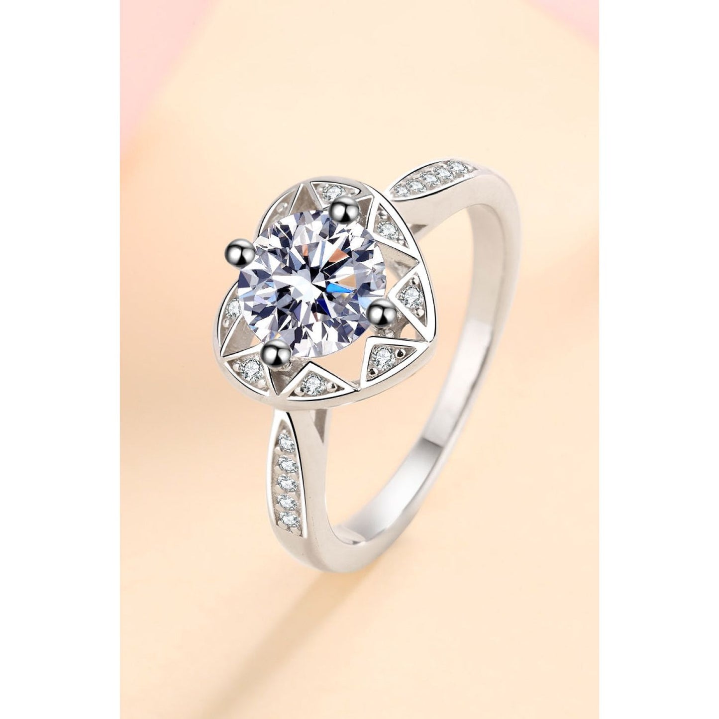 Moissanite Heart Ring - TiffanyzKlozet