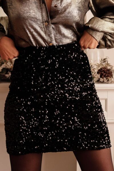 Sequin Mini Skirt - TiffanyzKlozet