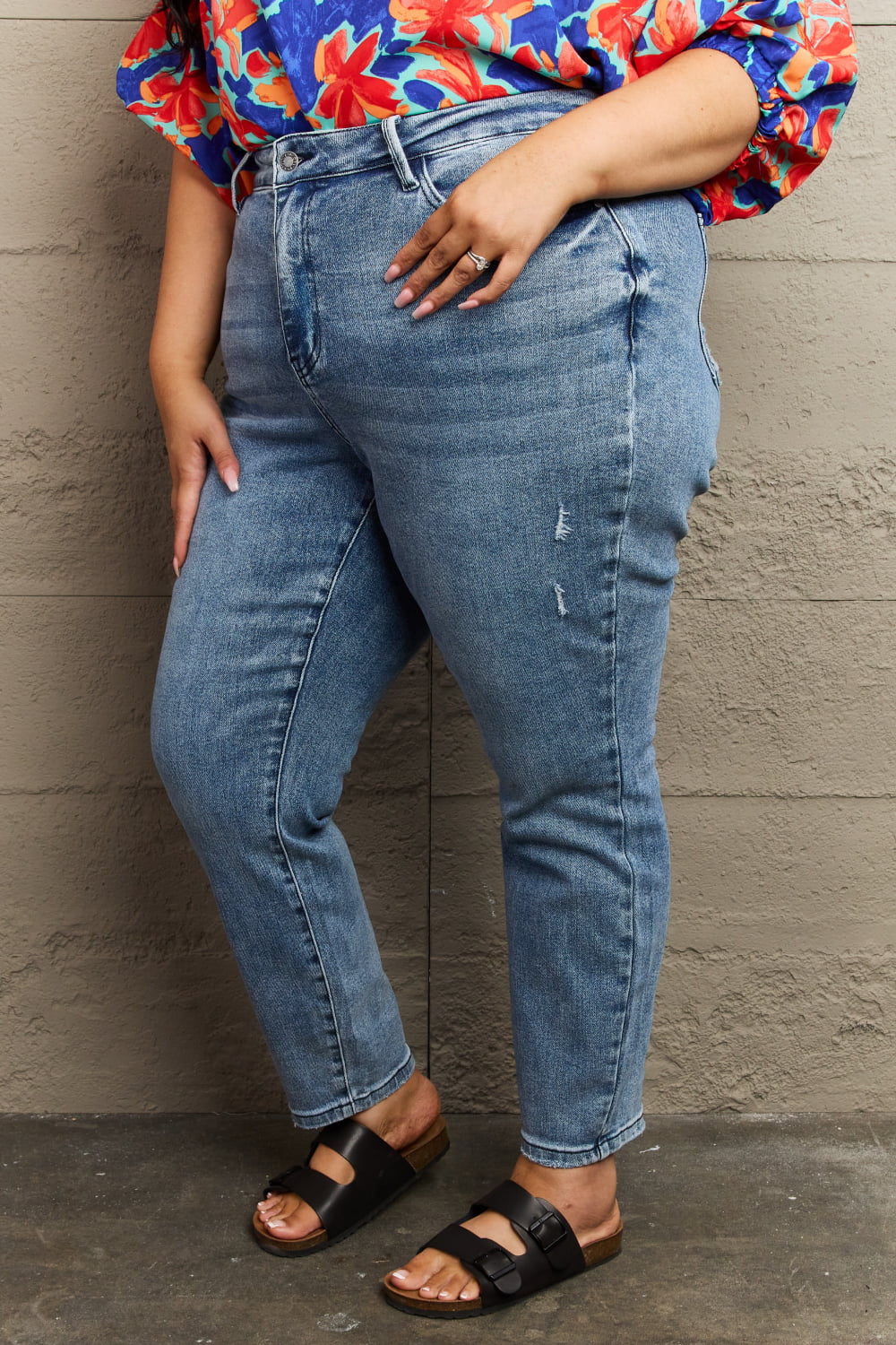 Judy Blue Kayla Full Size High Waist Distressed Slim Jeans - TiffanyzKlozet