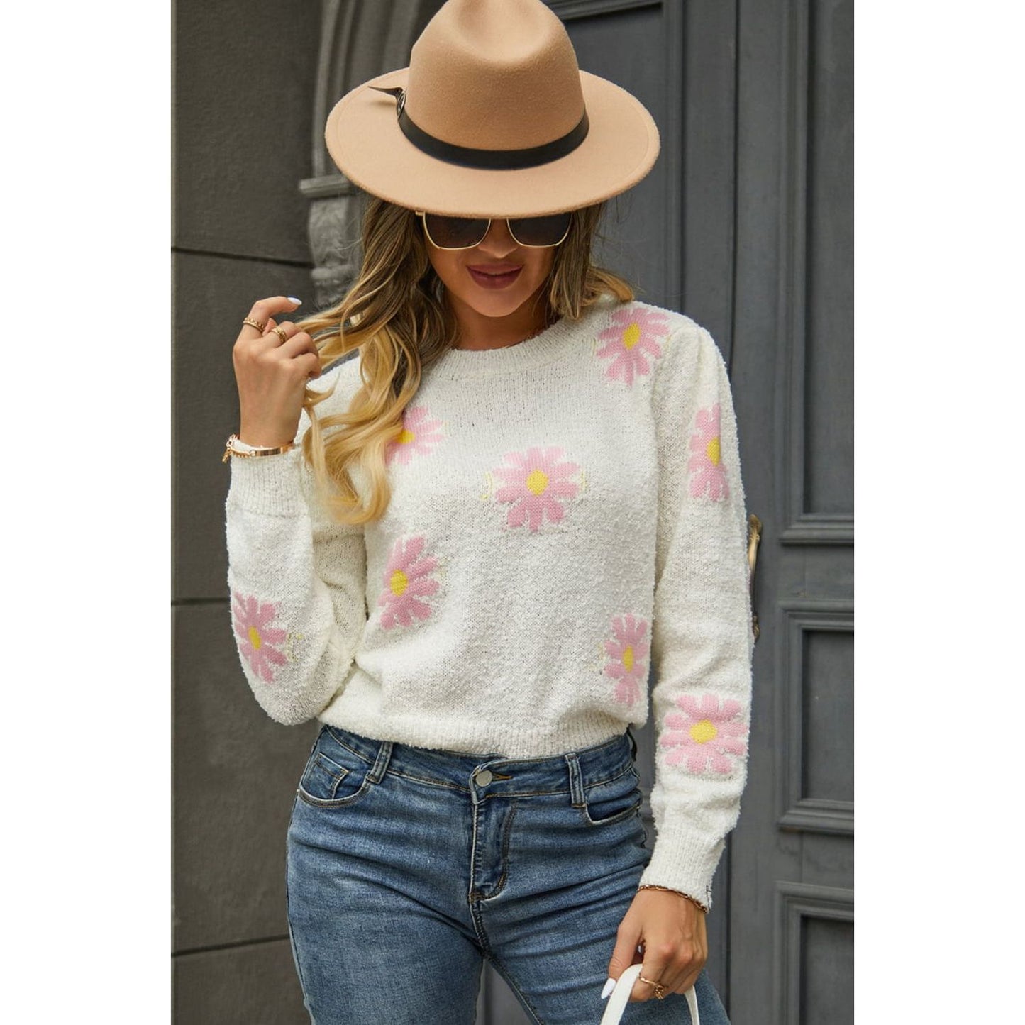 Flower Pattern Round Neck Short Sleeve Pullover Sweater - TiffanyzKlozet