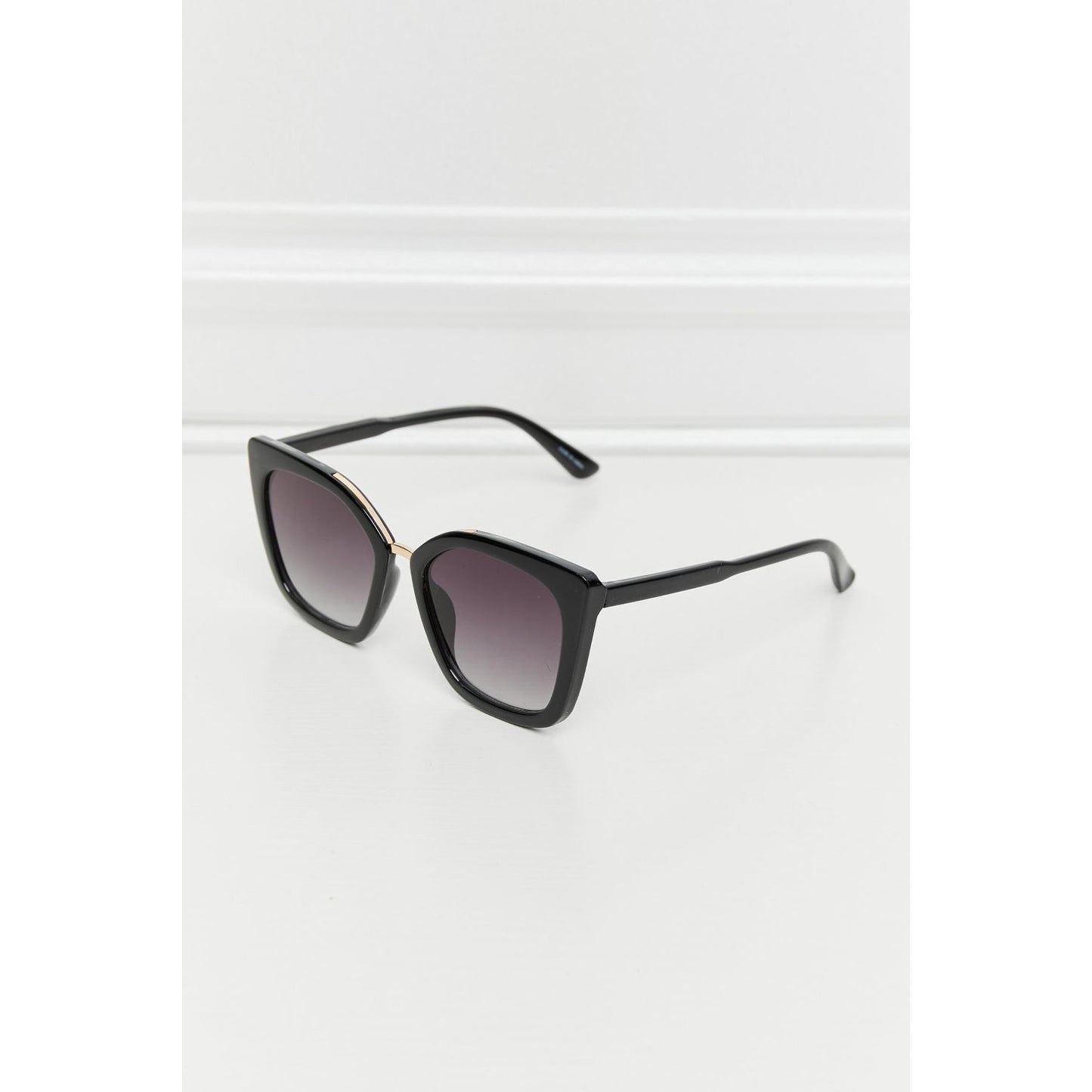Cat Eye Full Rim Polycarbonate Sunglasses - TiffanyzKlozet