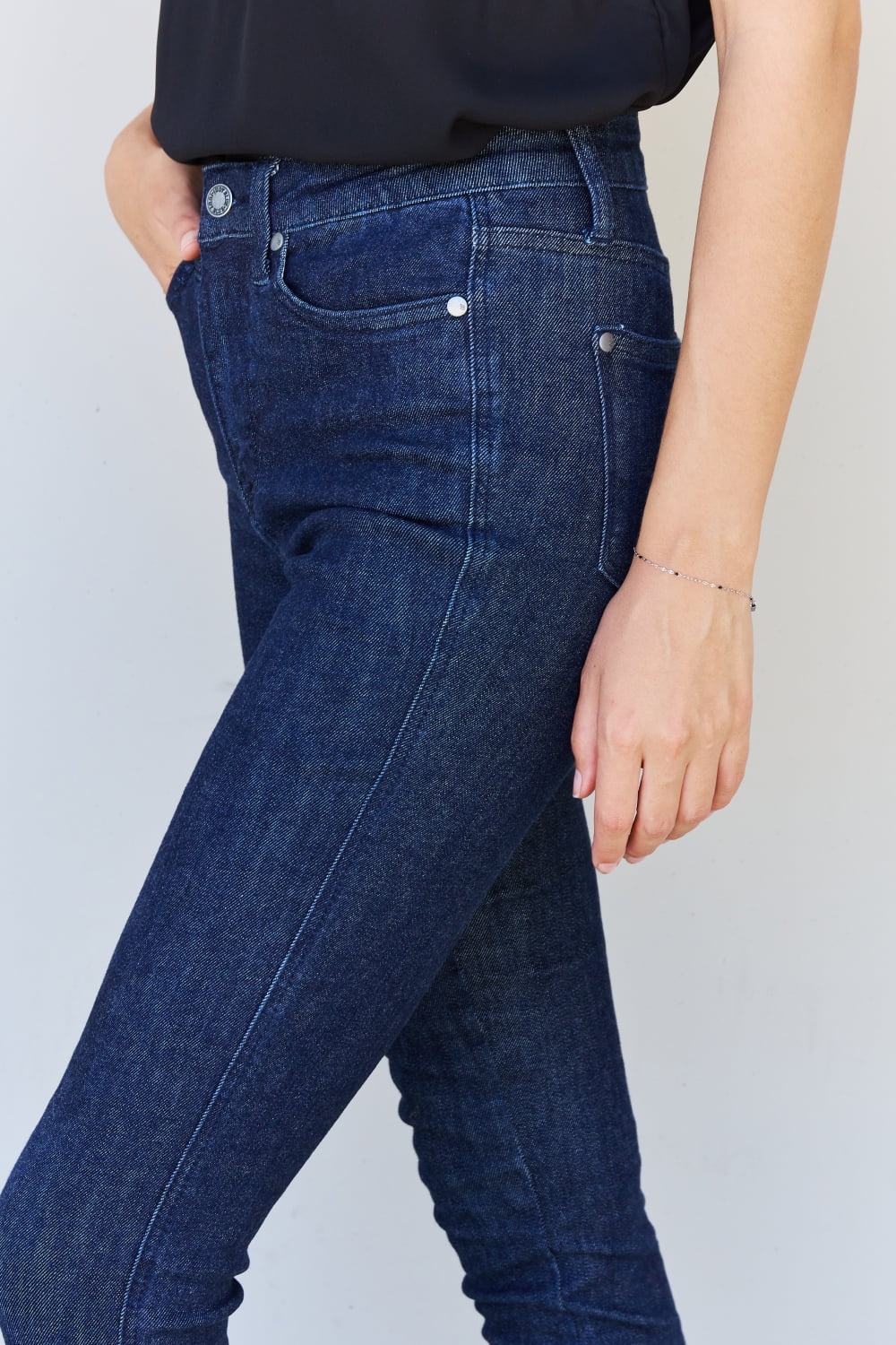 Judy Blue Esme Full Size Tummy Control High Waist Skinny Jeans - TiffanyzKlozet